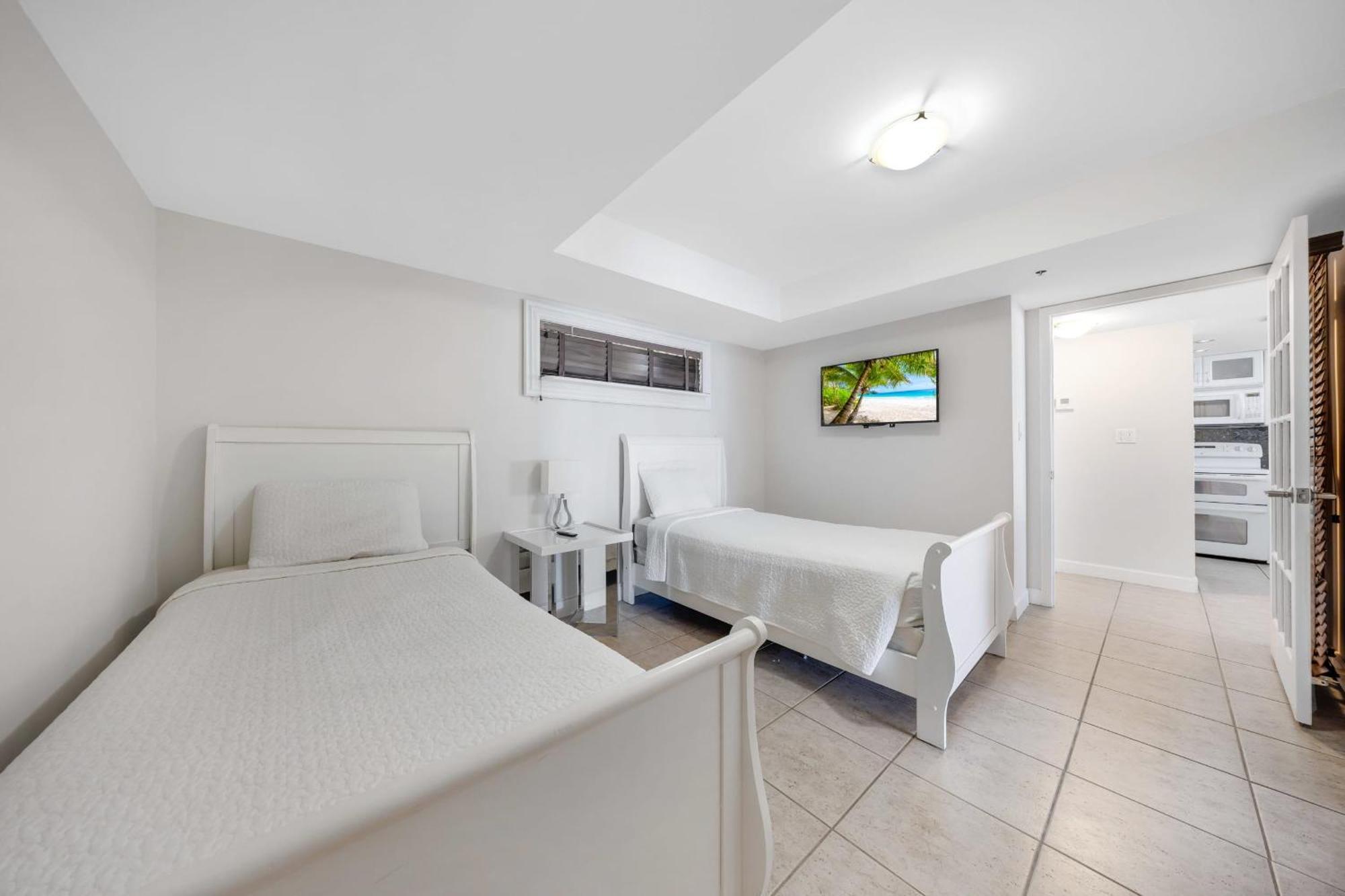 Bay Breeze Retreat Apartment