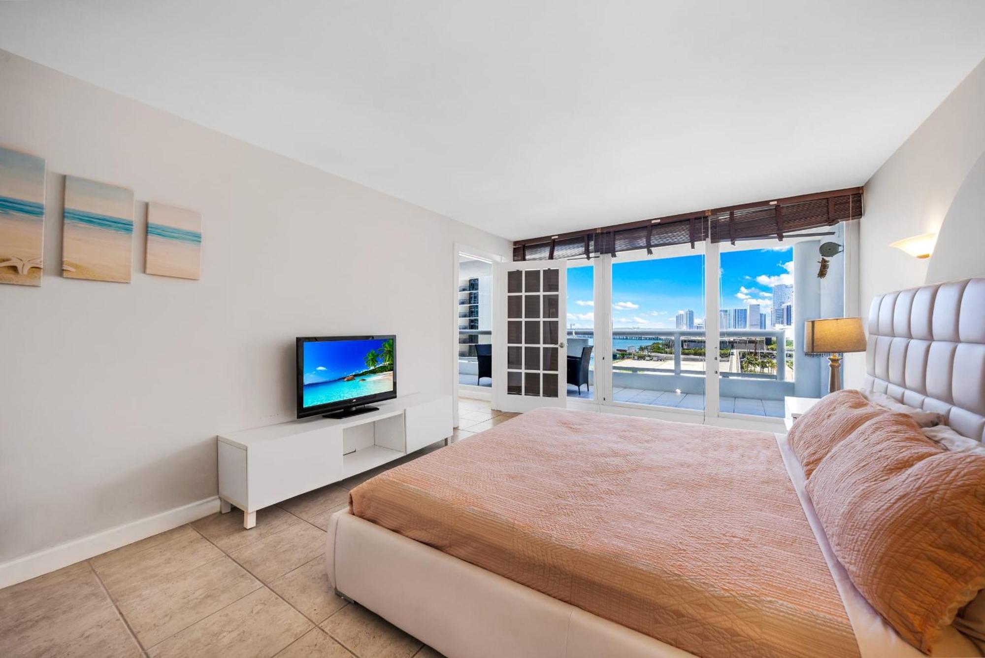 Bay Breeze Retreat Apartment