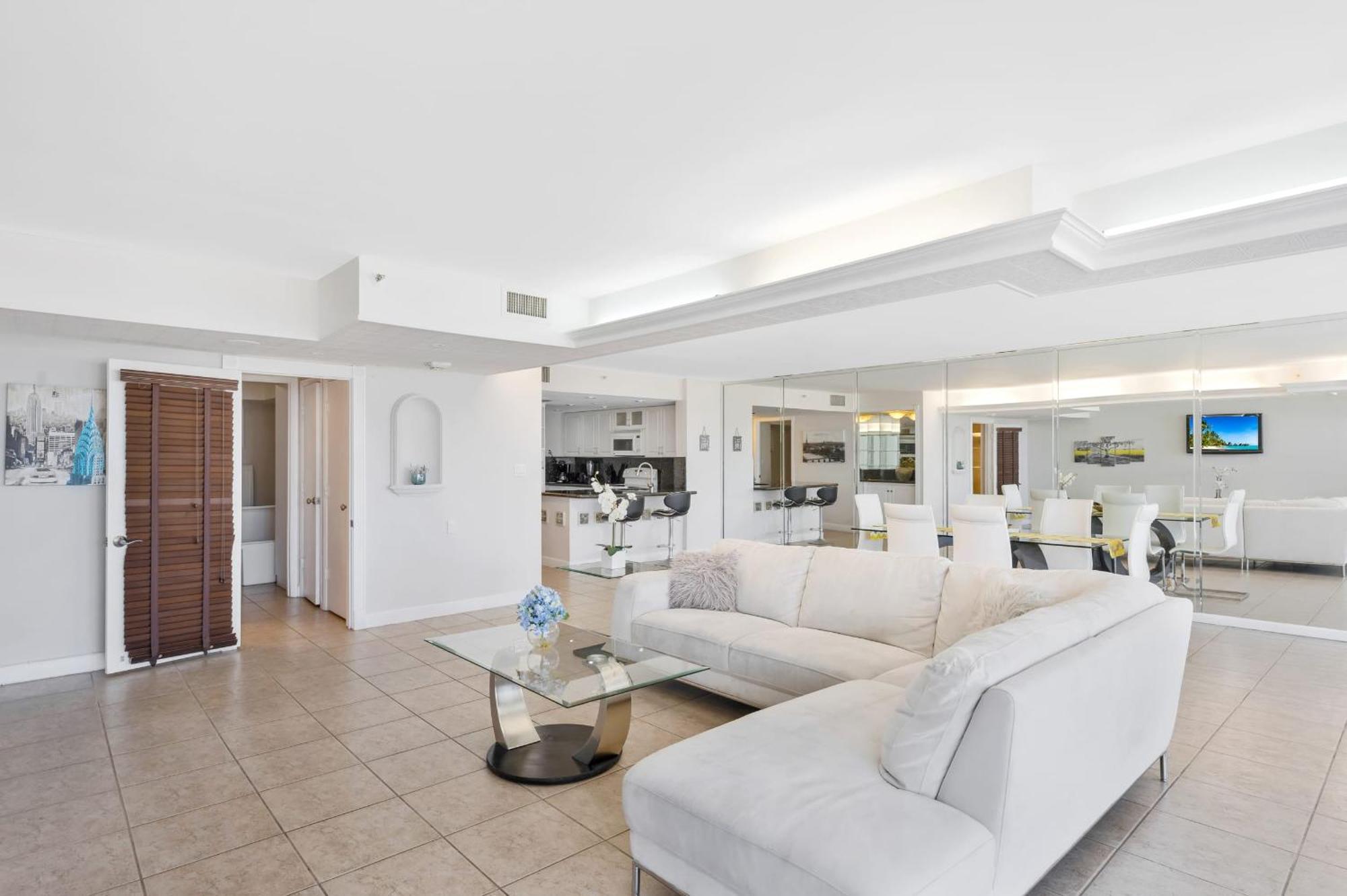 Bay Breeze Retreat Apartment Miami
