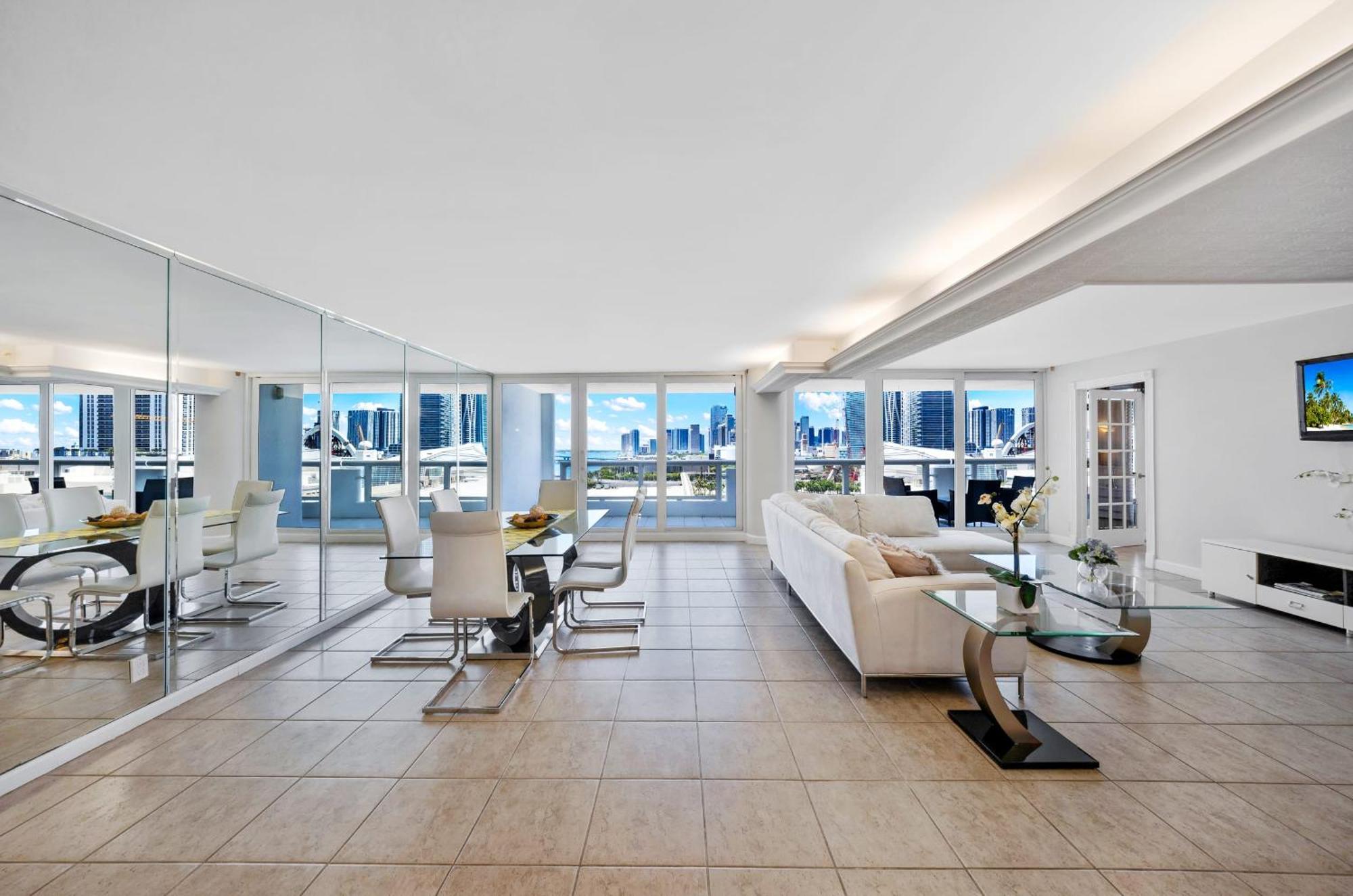 Bay Breeze Retreat Apartment
