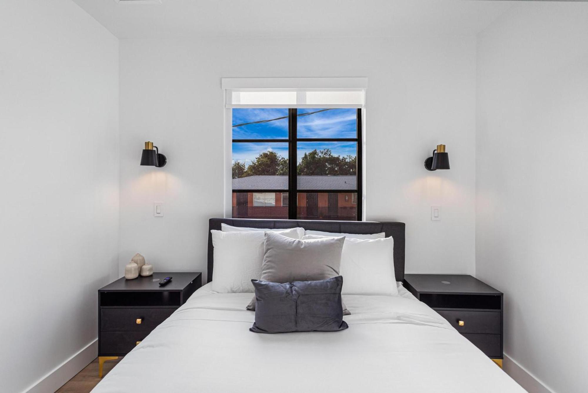 Apartment Lux Retreat By Renzzi