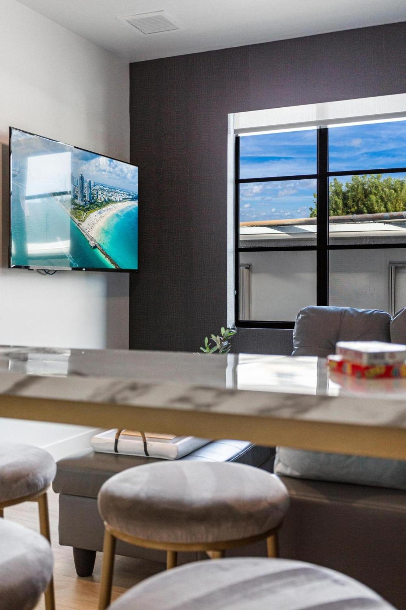 Apartment Lux Retreat By Renzzi Miami