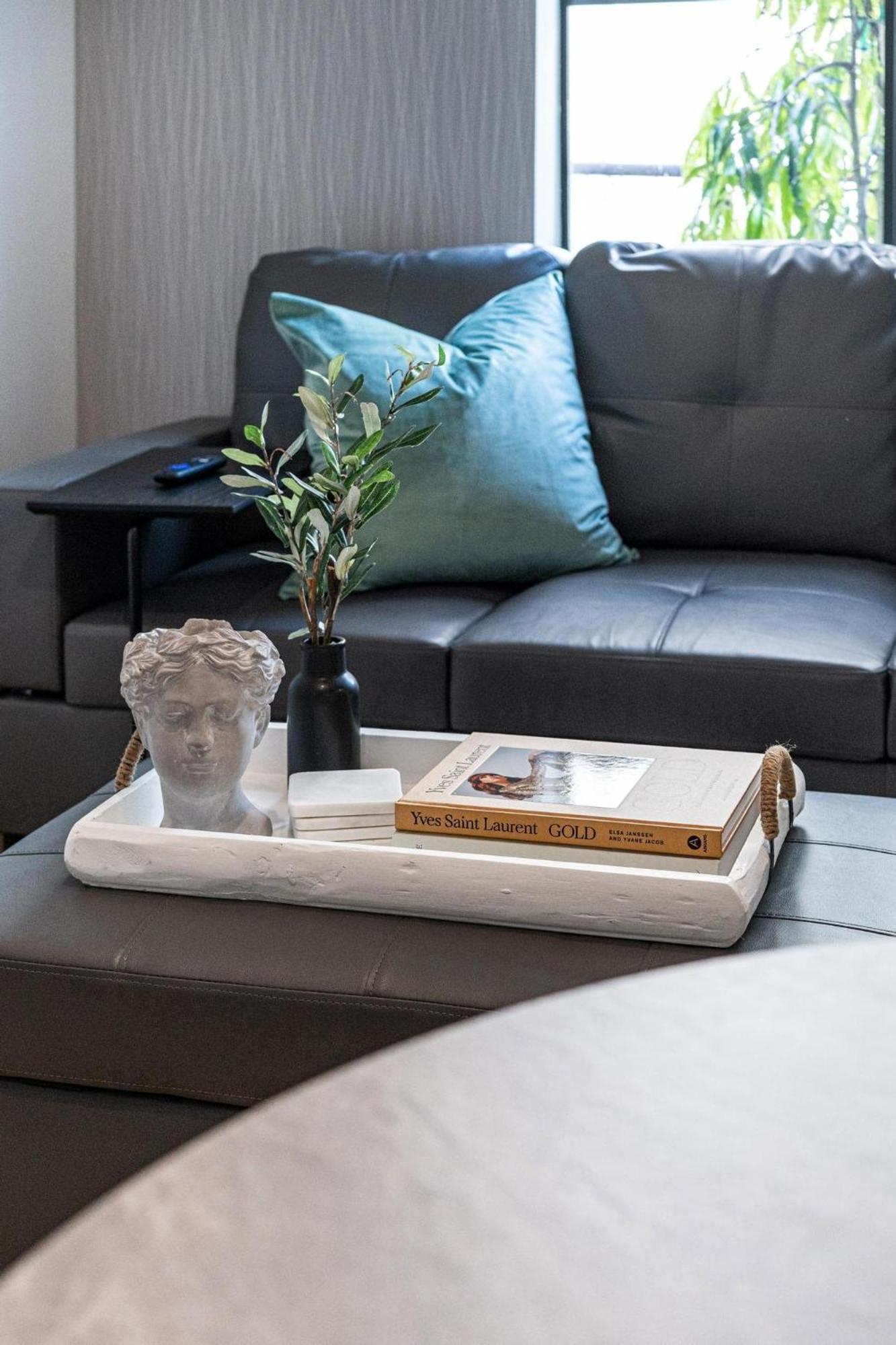 Lux Retreat By Renzzi Miami