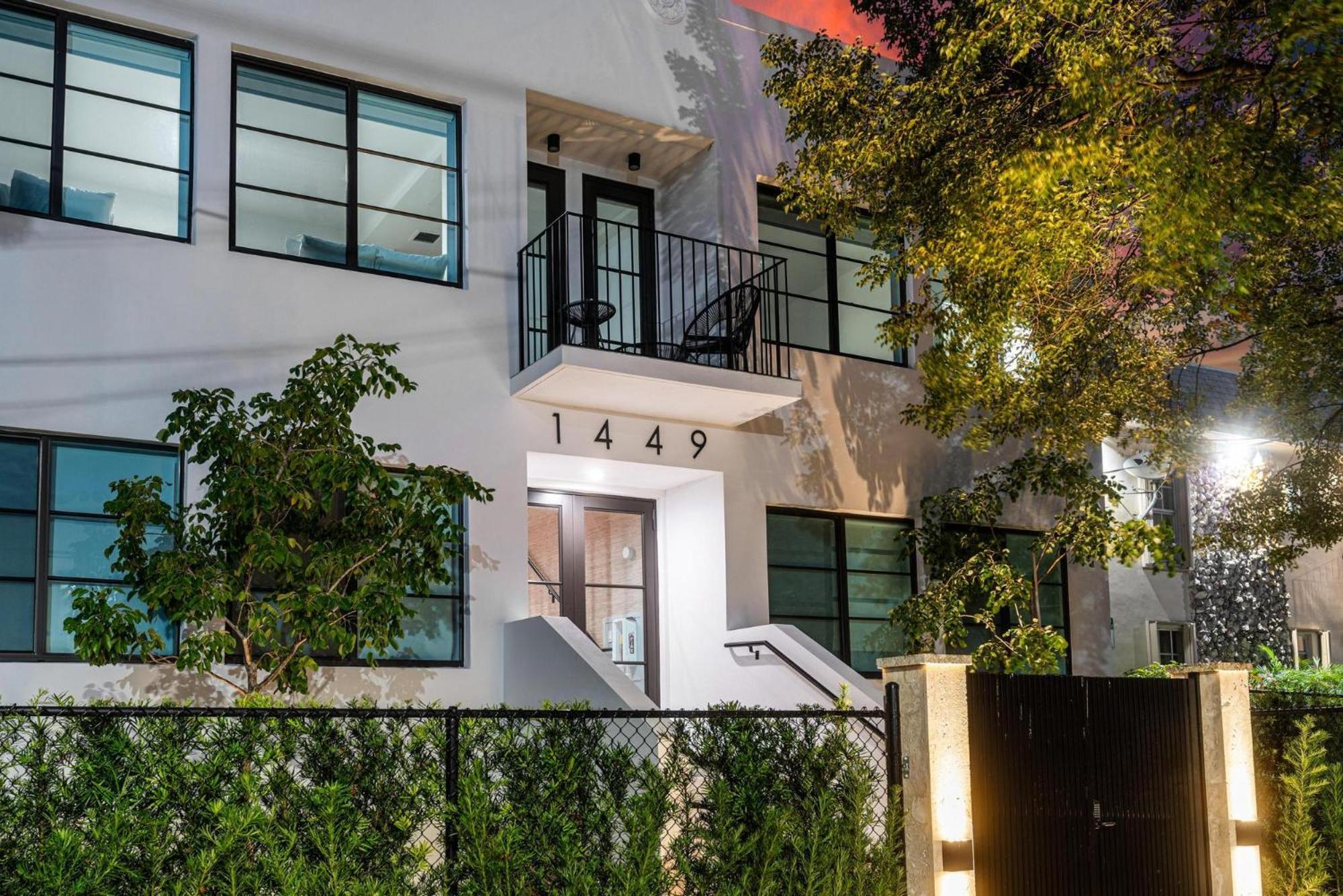 Apartment Lux Retreat By Renzzi Miami