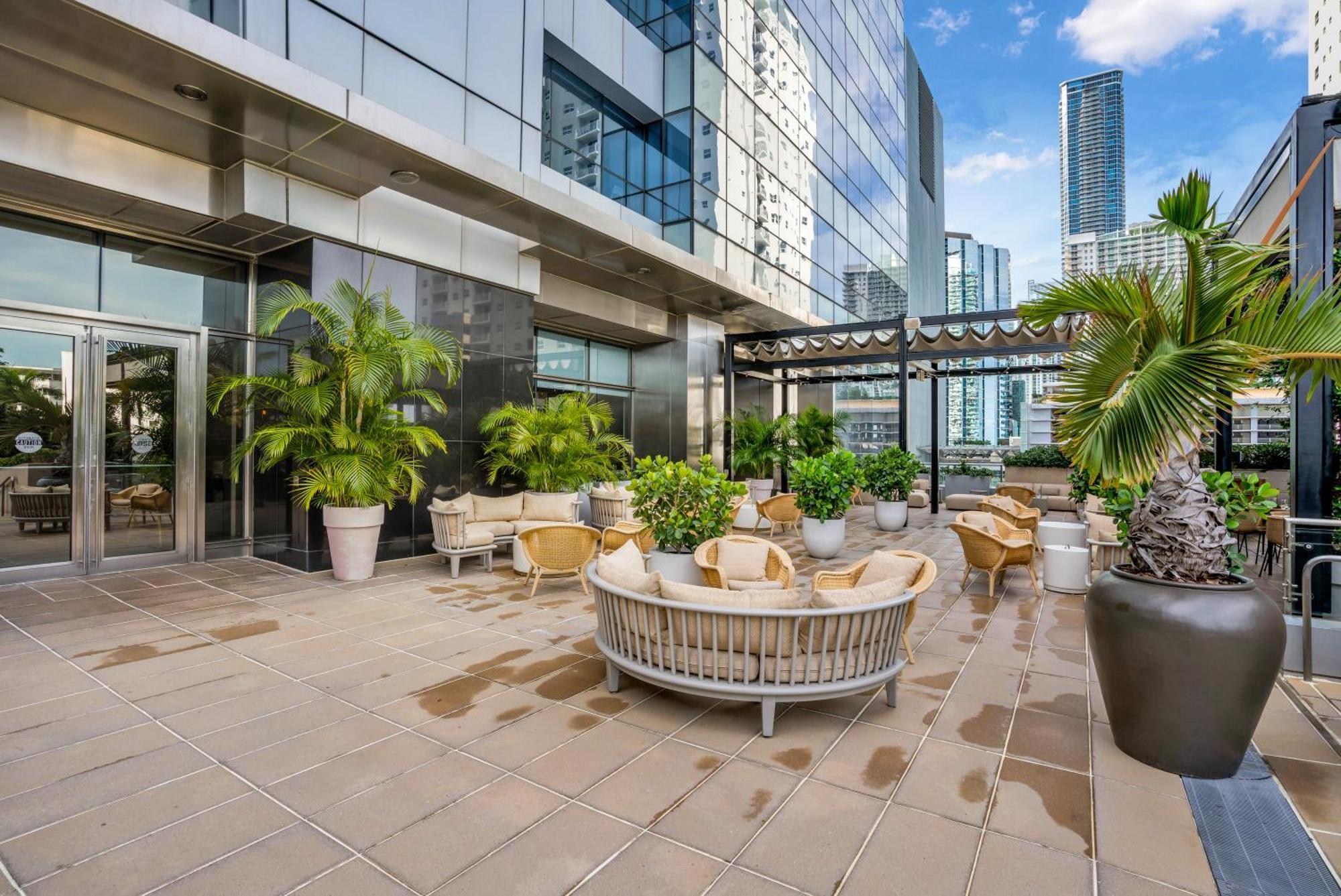 2 Bedroom Or King Studio Suites Four Seasons Hotel Miami Free Wi-Fi & Free Parking * Miami