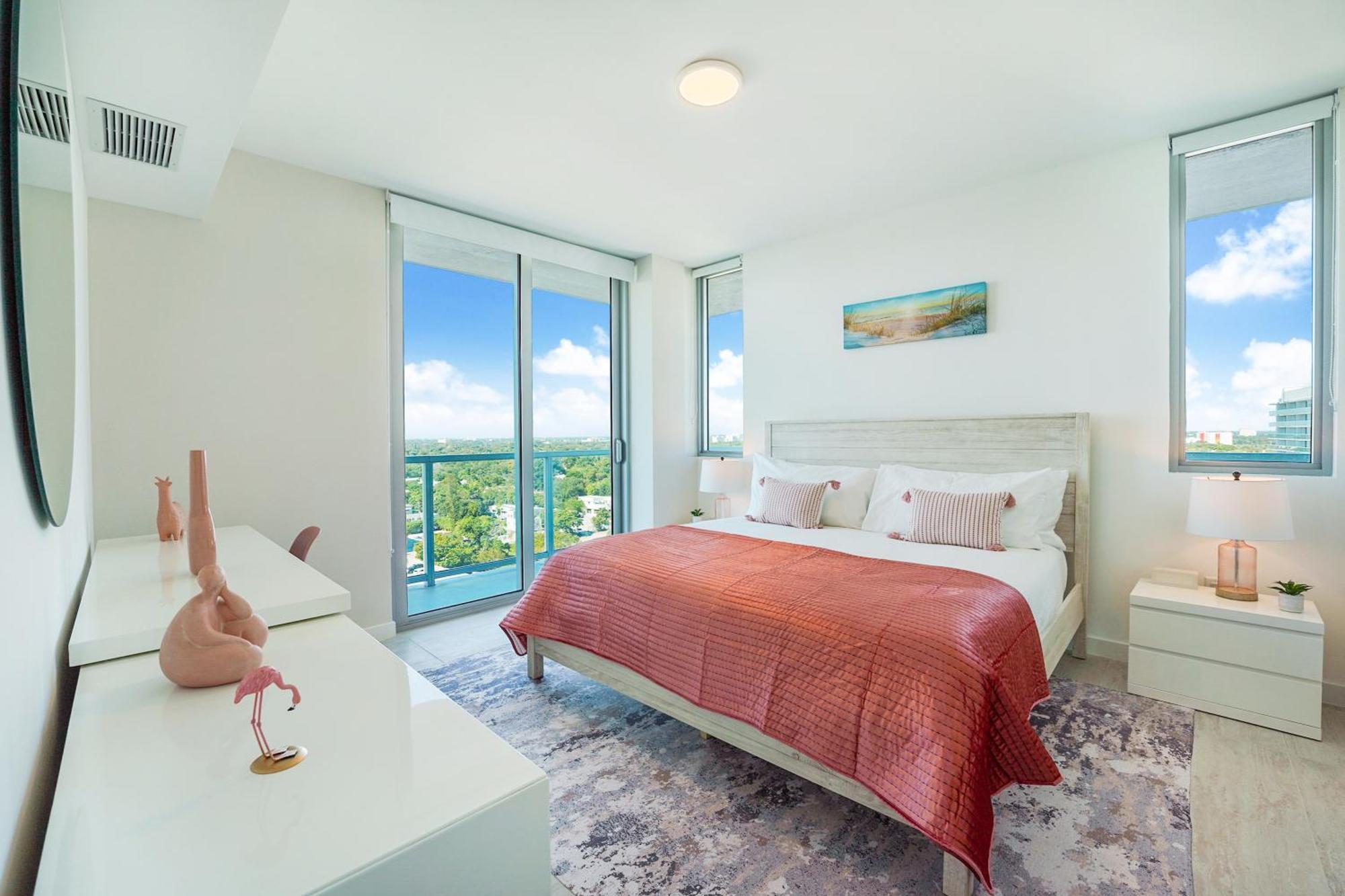 Apartment Quadro Residences By Ionica
