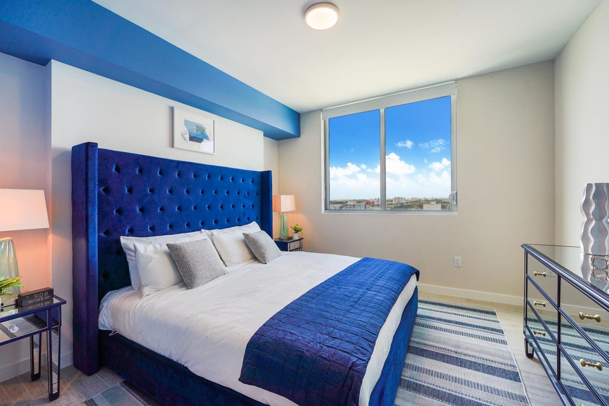 Quadro Residences By Ionica Apartment