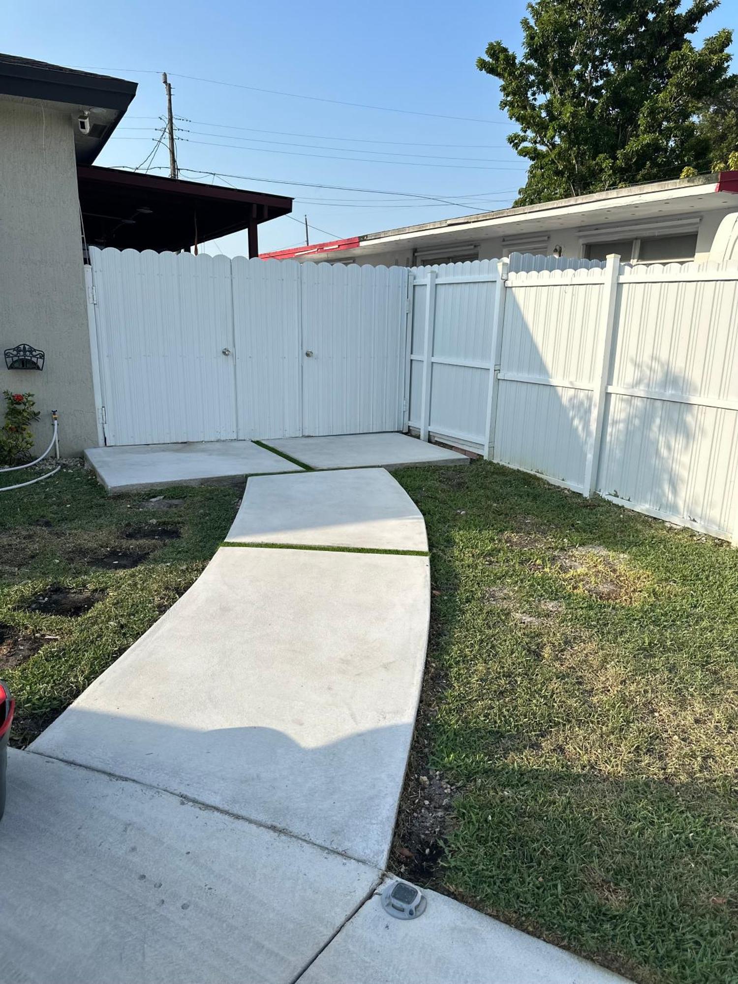 Campsite Near Mia Airport, Wynwood & Miami