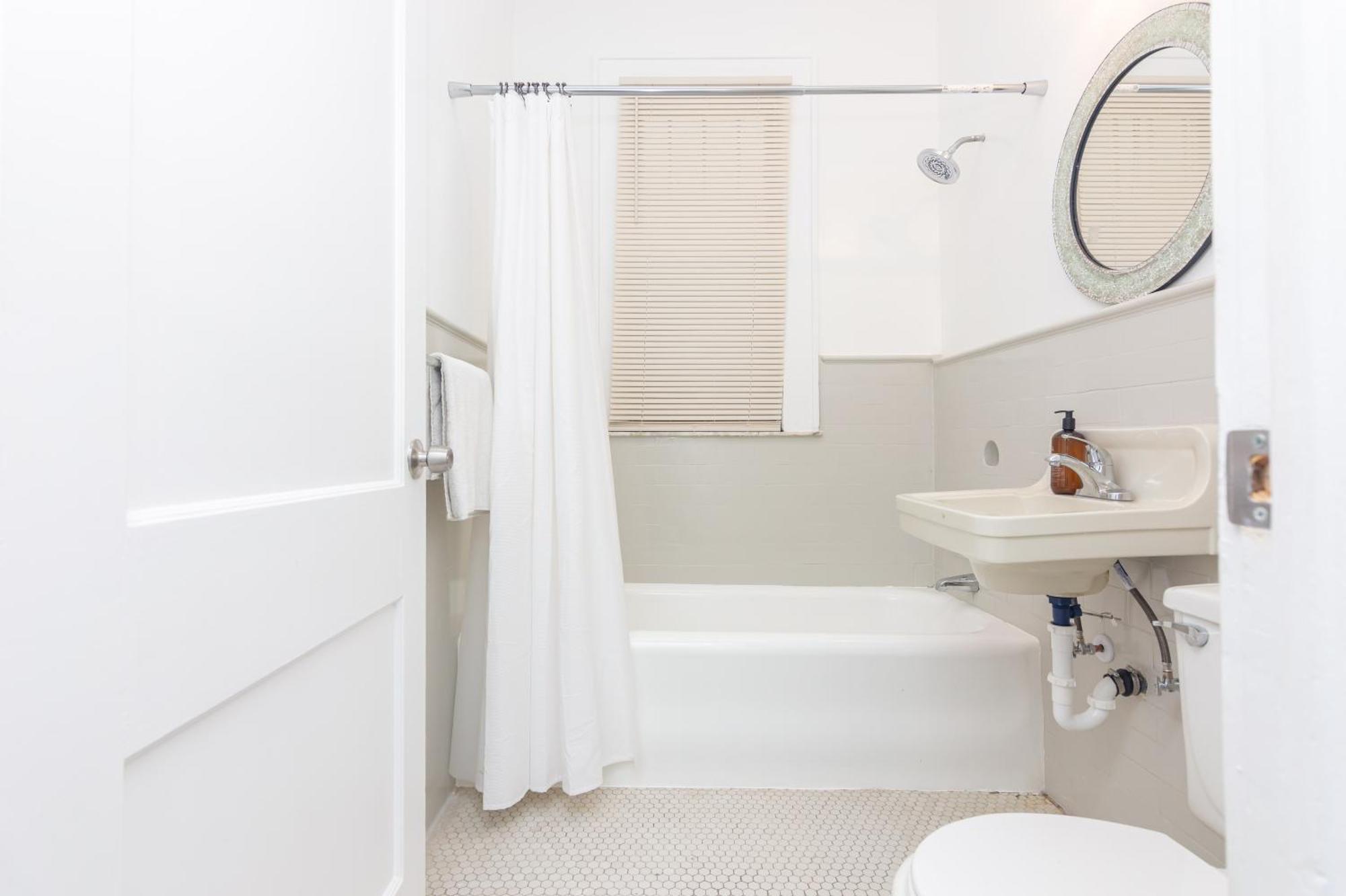 2-bdrm -heart Wynwood & Edgewater- Private Parking