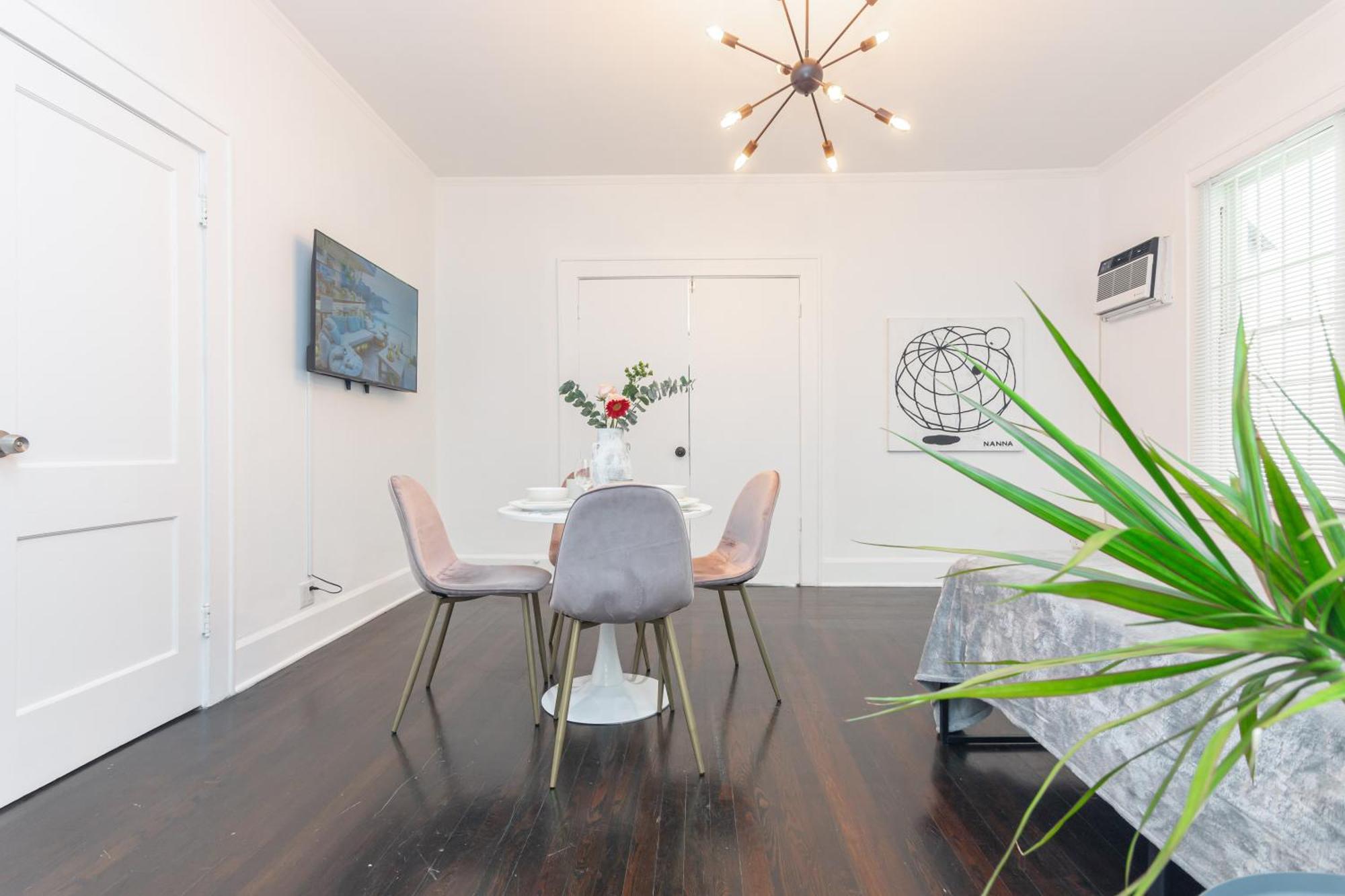 2-bdrm -heart Wynwood & Edgewater- Private Parking *