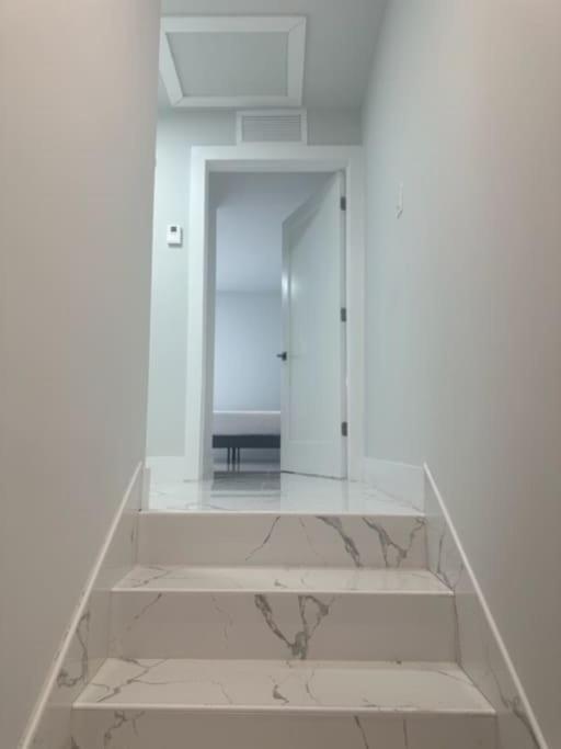 Luxe 3 Bed & 3 Bath Minutes From Design District *