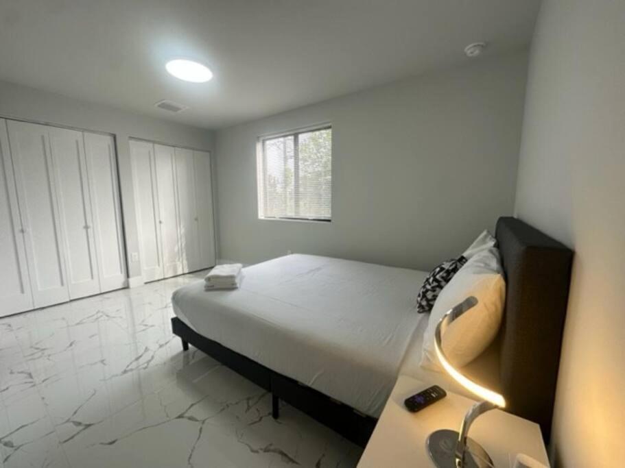 Luxe 3 Bed & 3 Bath Minutes From Design District *