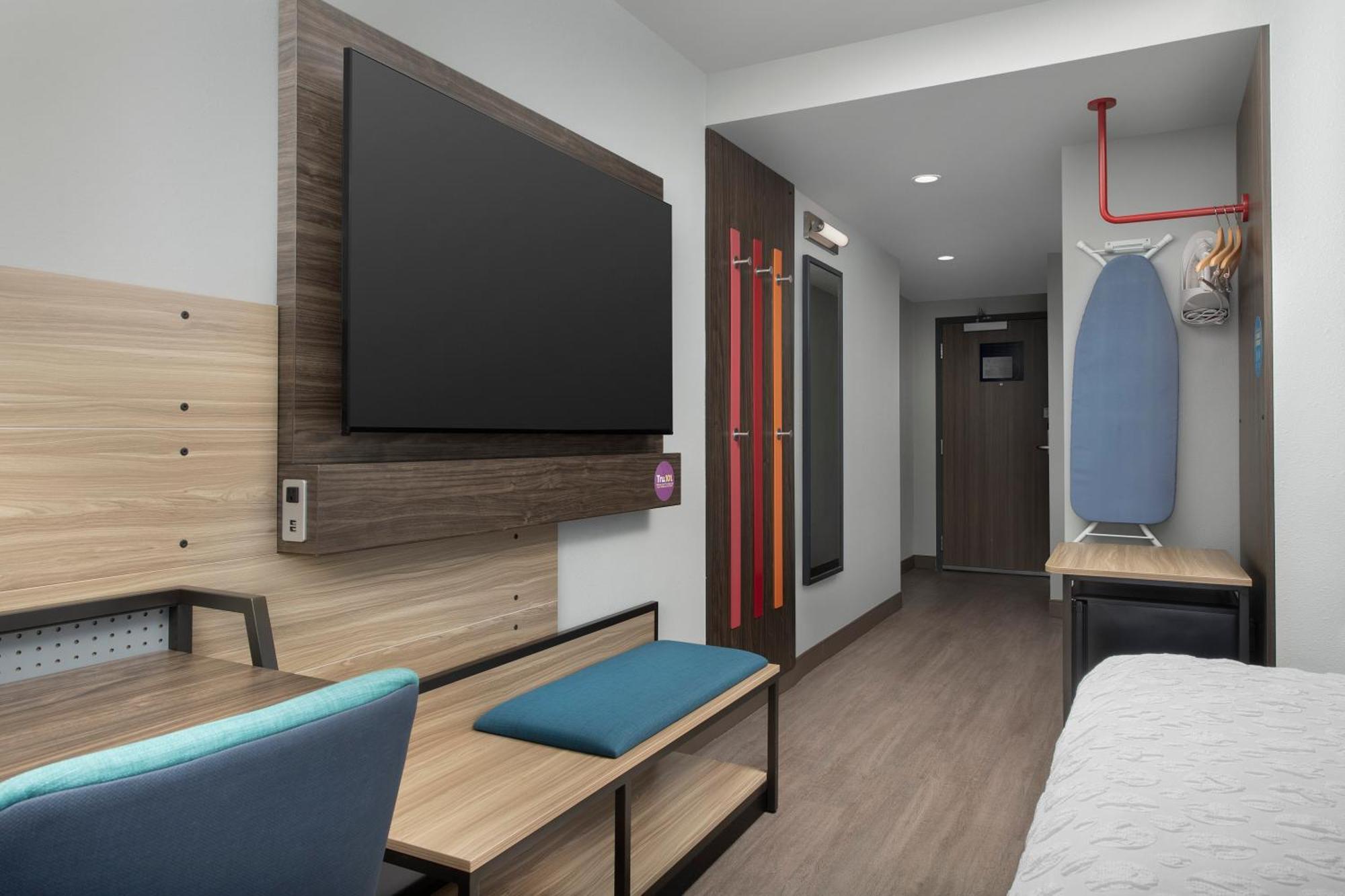 Tru By Hilton Airport South Blue Lagoon, Fl Miami