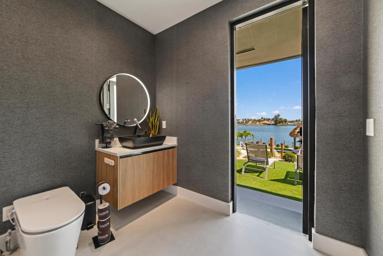 Holiday home Wonderlake Infinity Pool L66 Miami