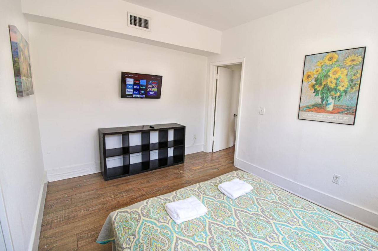 4bed 3bath Coral Gables Area Stunning With Hot Tub Holiday home Miami
