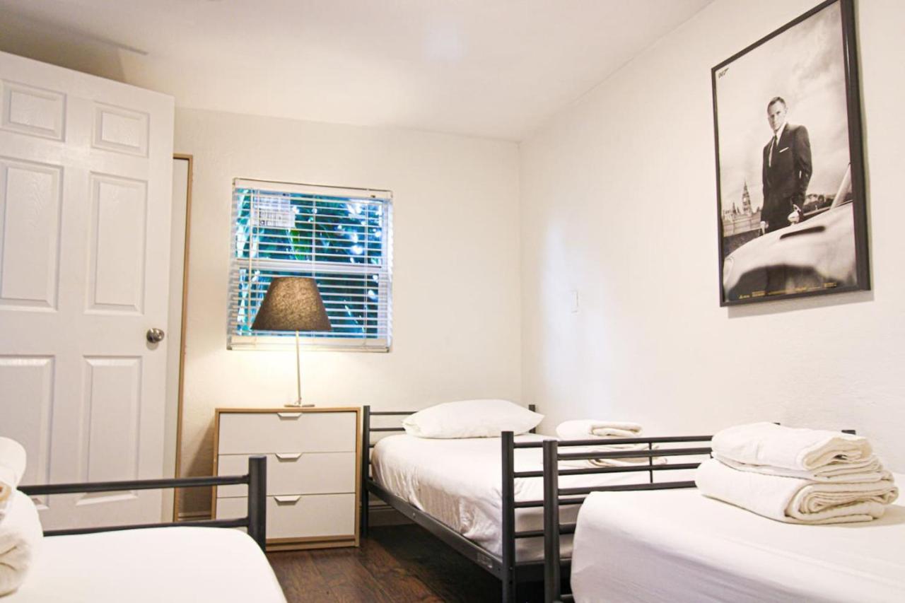 4bed2bath Design District With Huge Patio Bbq Holiday home Miami
