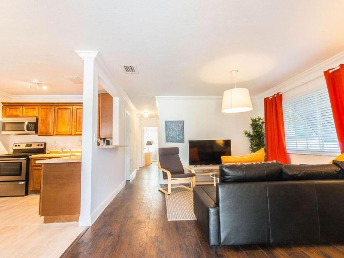 4bed2bath Design District With Huge Patio Bbq Holiday home