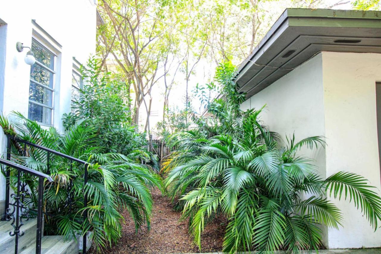 3 Bedroom With Bbq And Patio, Near Brickell Apartment