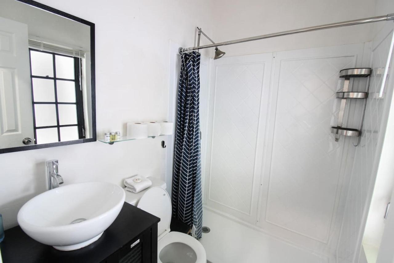 Holiday home Charming 3bedroom 1bathroom Home, Walking Distance From Brickell Miami