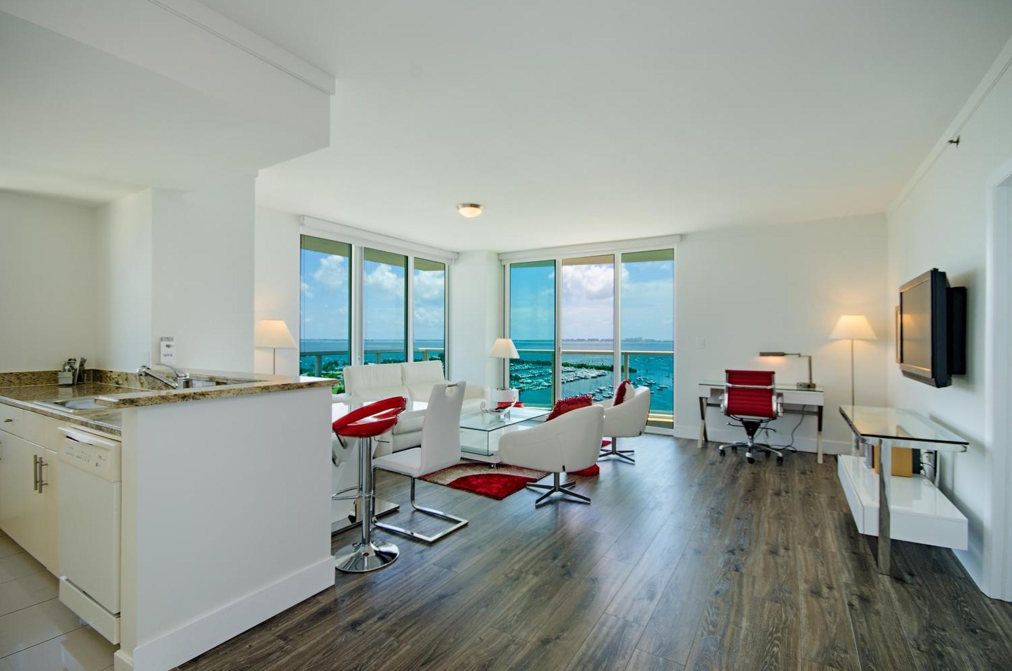 Apartment Private Residences At Arya By Sofla Vacations