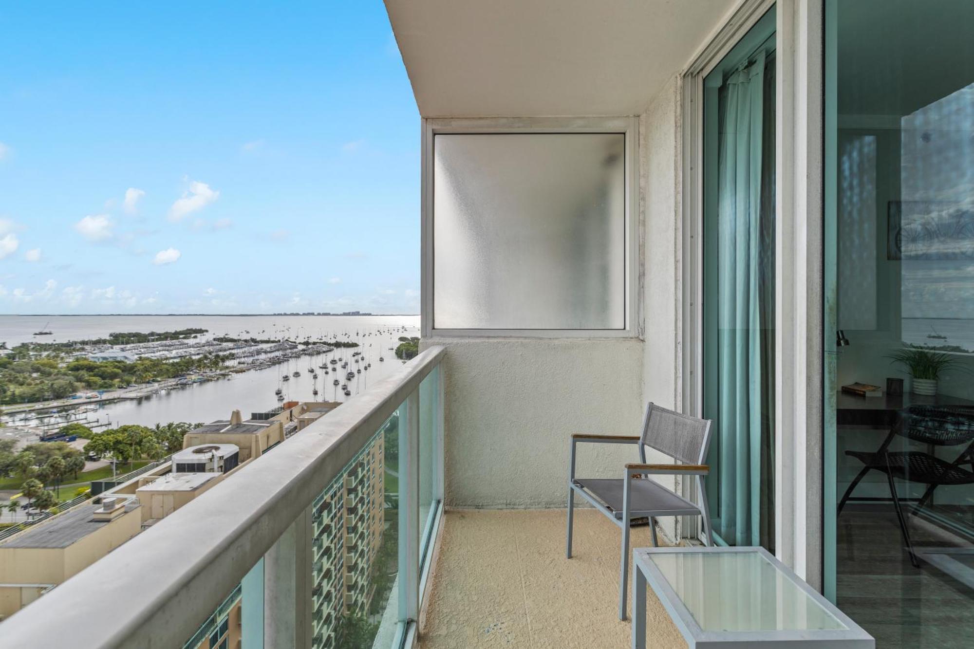 Apartment Private Residences At Arya By Sofla Vacations