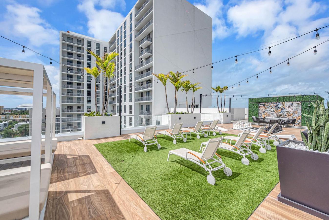 Prime Location 3 Bed Gem Near Brickell With Parking Apartment