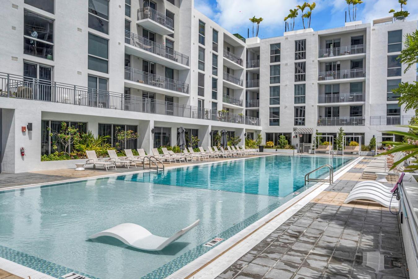 Apartment Prime Location 3 Bed Gem Near Brickell With Parking *