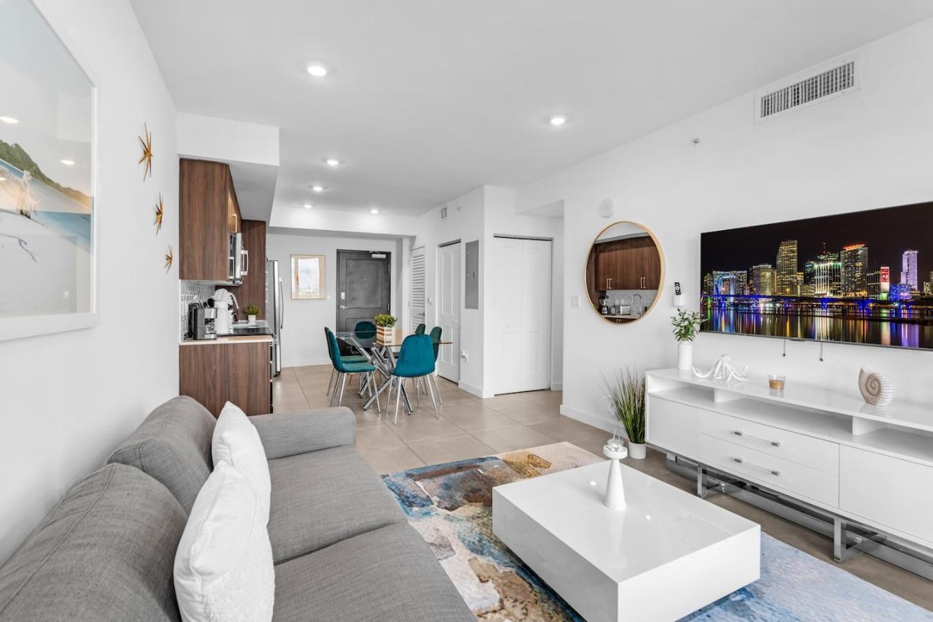 Apartment Prime Location 3 Bed Gem Near Brickell With Parking