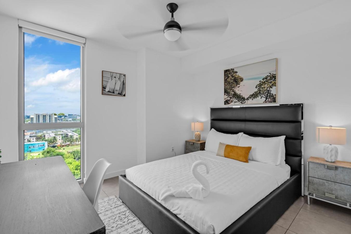 Prime Location 3 Bed Gem Near Brickell With Parking