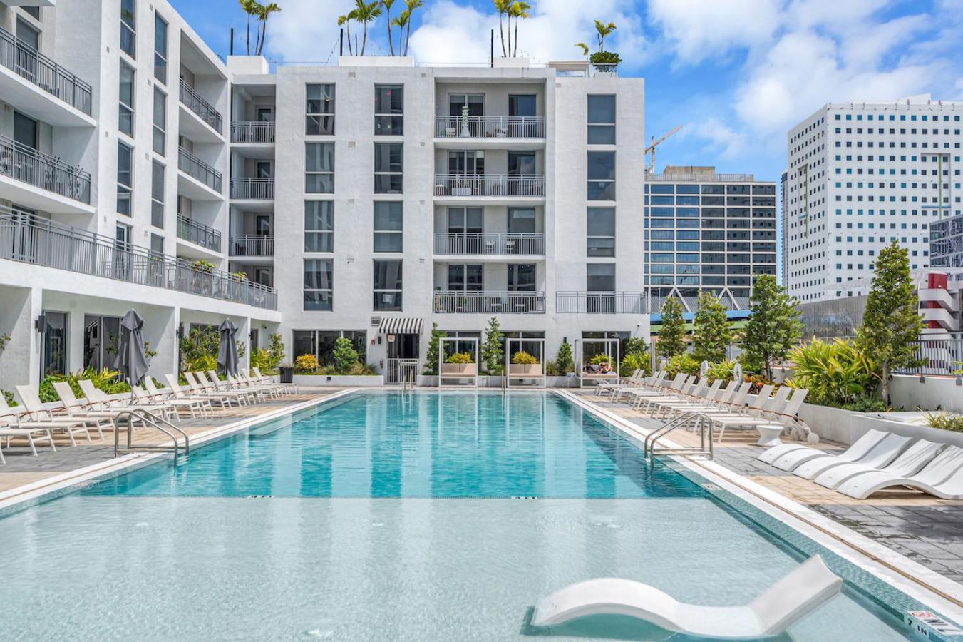 Apartment Prime Location 3 Bed Gem Near Brickell With Parking