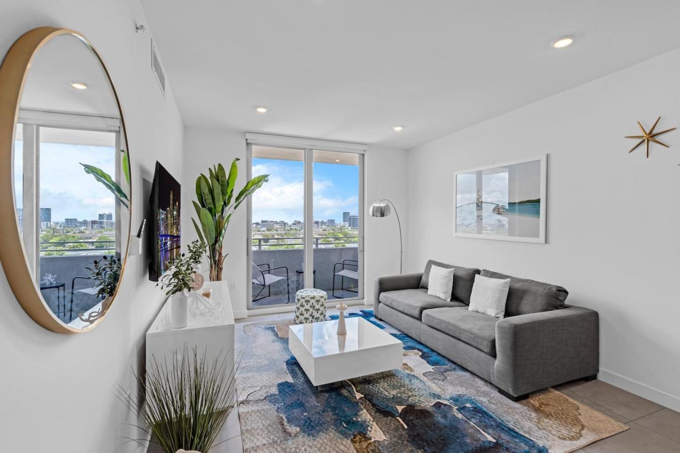 Apartment Prime Location 3 Bed Gem Near Brickell With Parking *