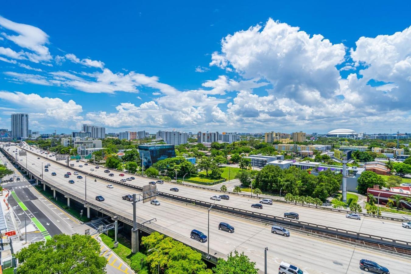 Prime Location 3 Bed Gem Near Brickell With Parking Apartment Miami