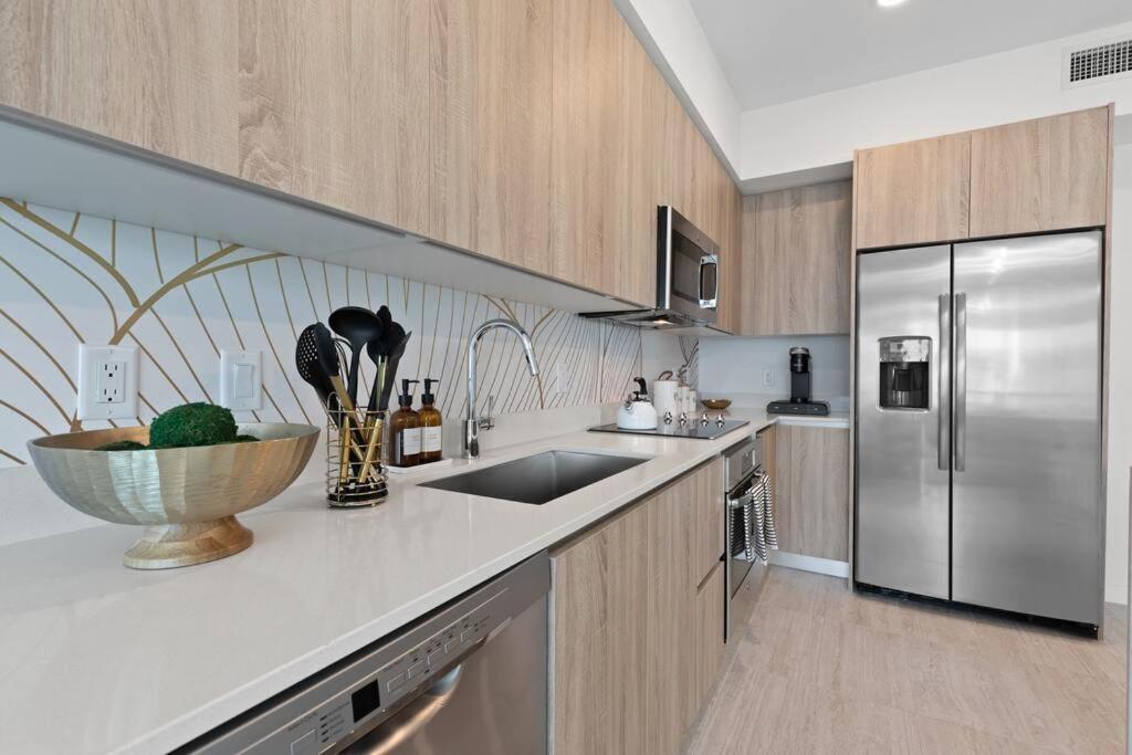 Luxury 1 Bdrm/1b In Design District Area Apartamento Miami