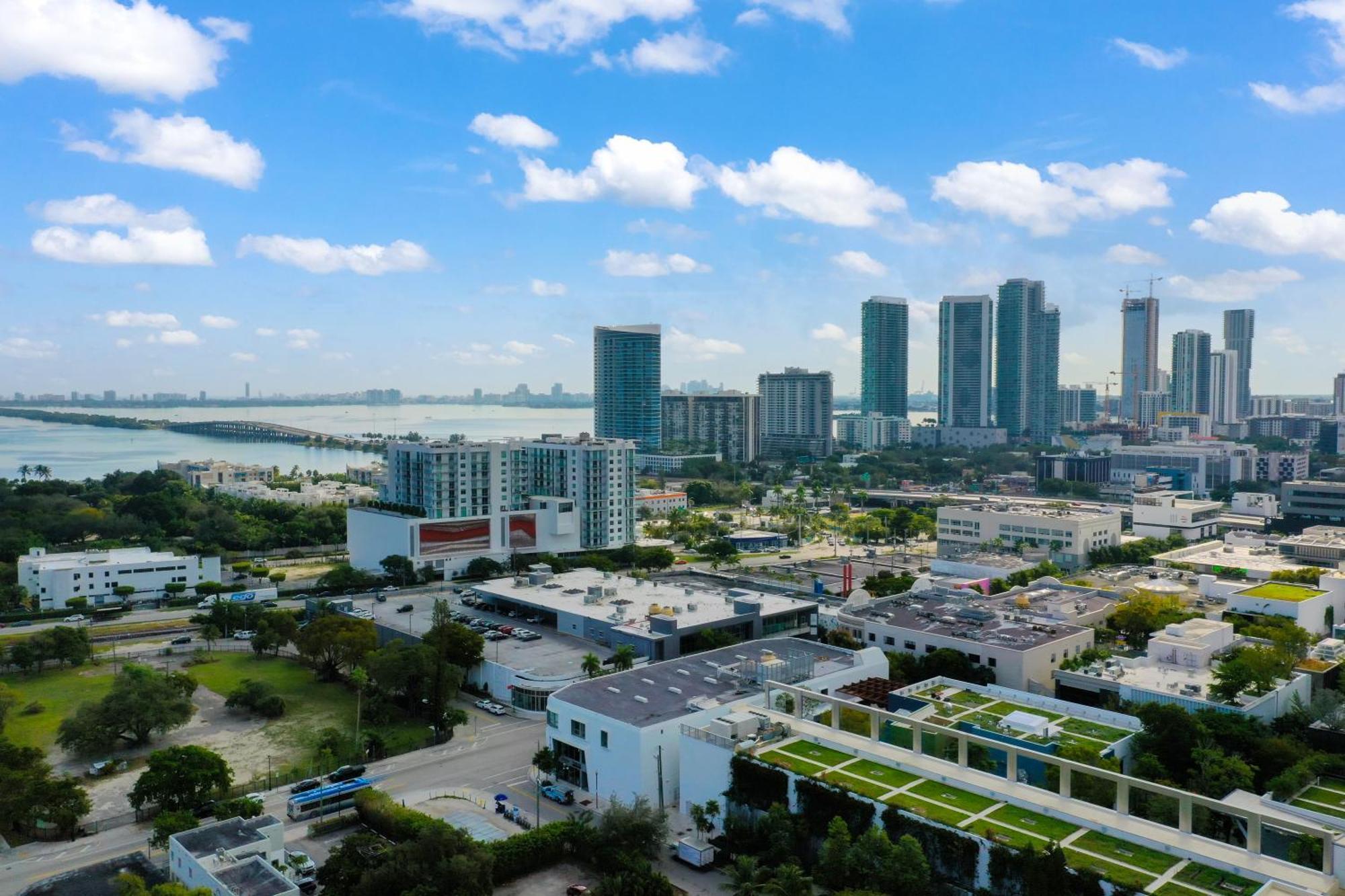 Apartamento Luxury 1 Bdrm/1b In Design District Area