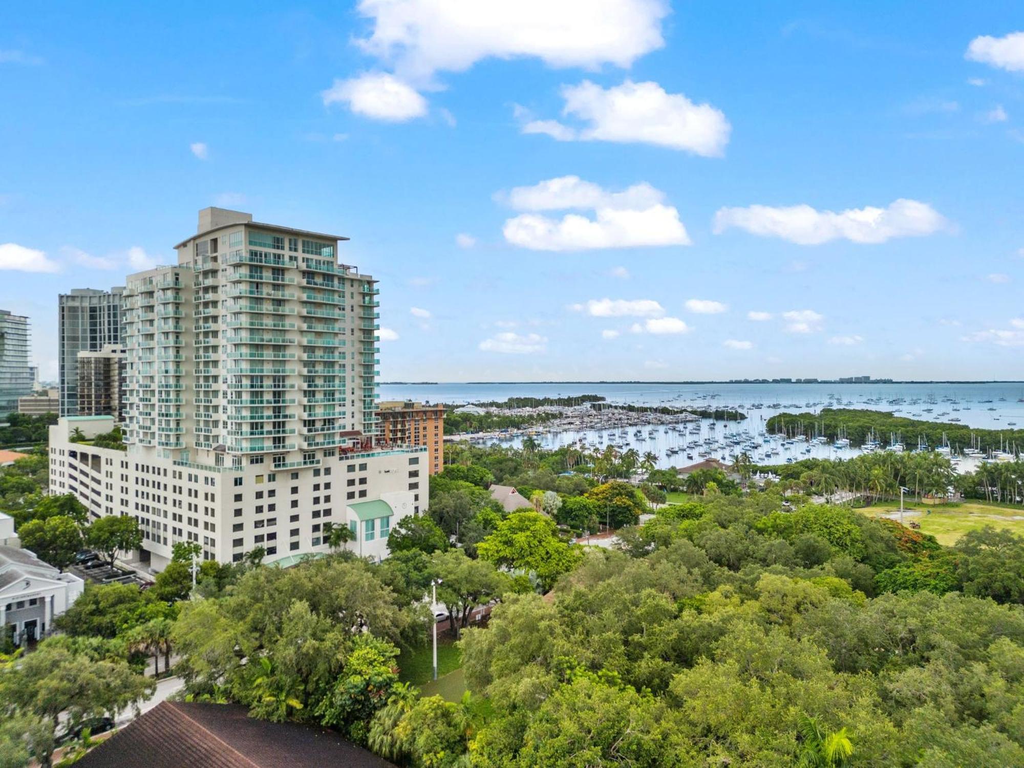 Apartment Private Residences At Arya By Sofla Vacations *