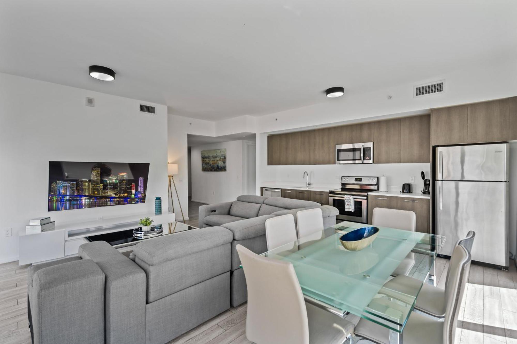 Apartment Incredible Unit In The Heart Of Downtown