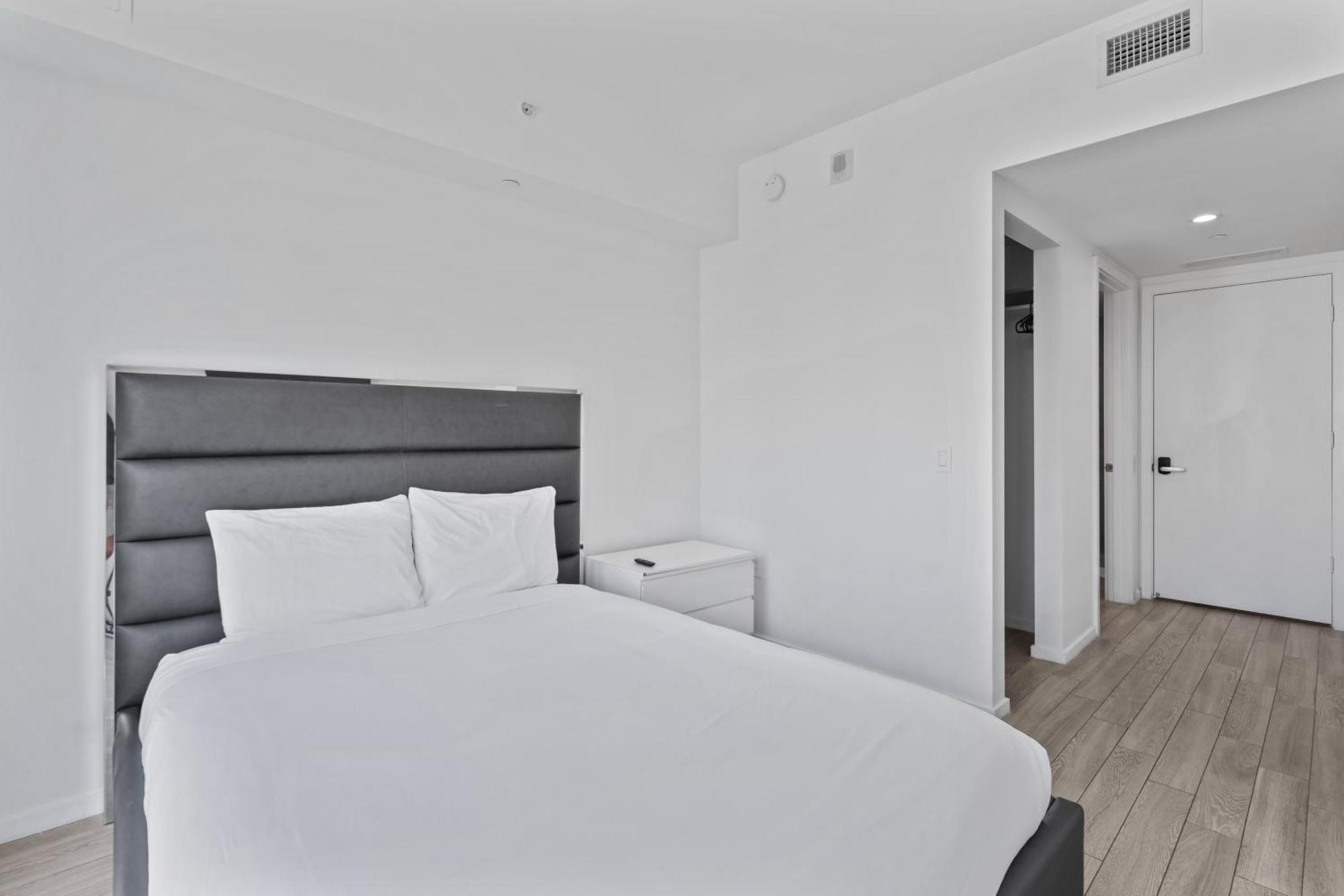 Incredible Unit In The Heart Of Downtown * Miami