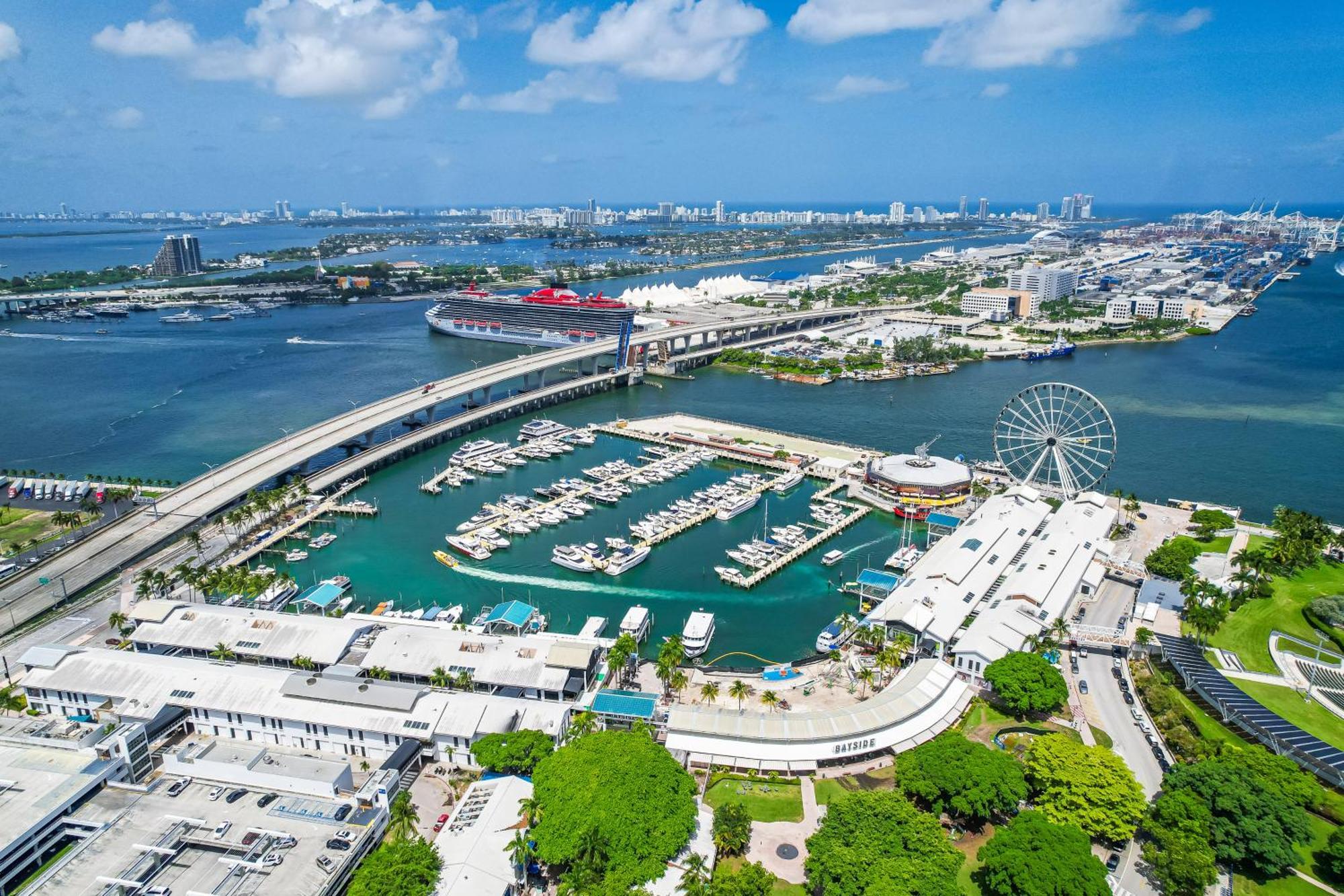 Incredible Unit In The Heart Of Downtown Apartment Miami