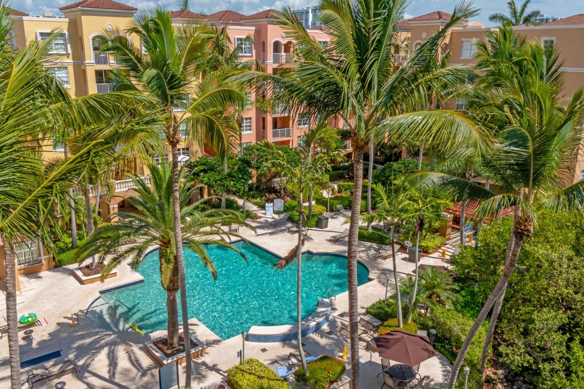 Renovated Cozy The Yacht Club At Aventura Parking Included