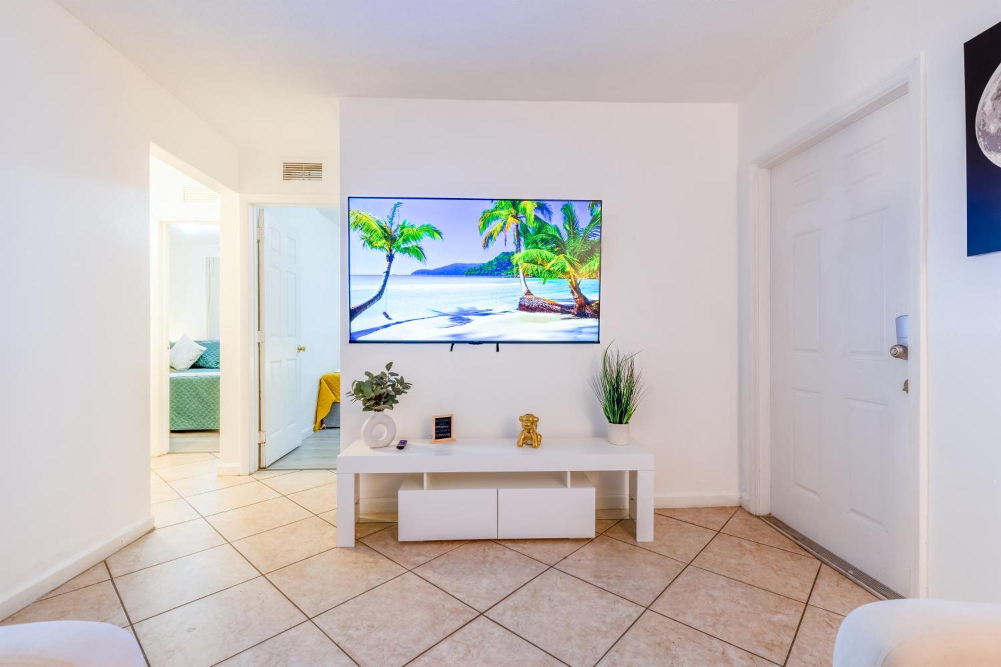 Perfect Retreat Skyline & Garden Apartment Miami