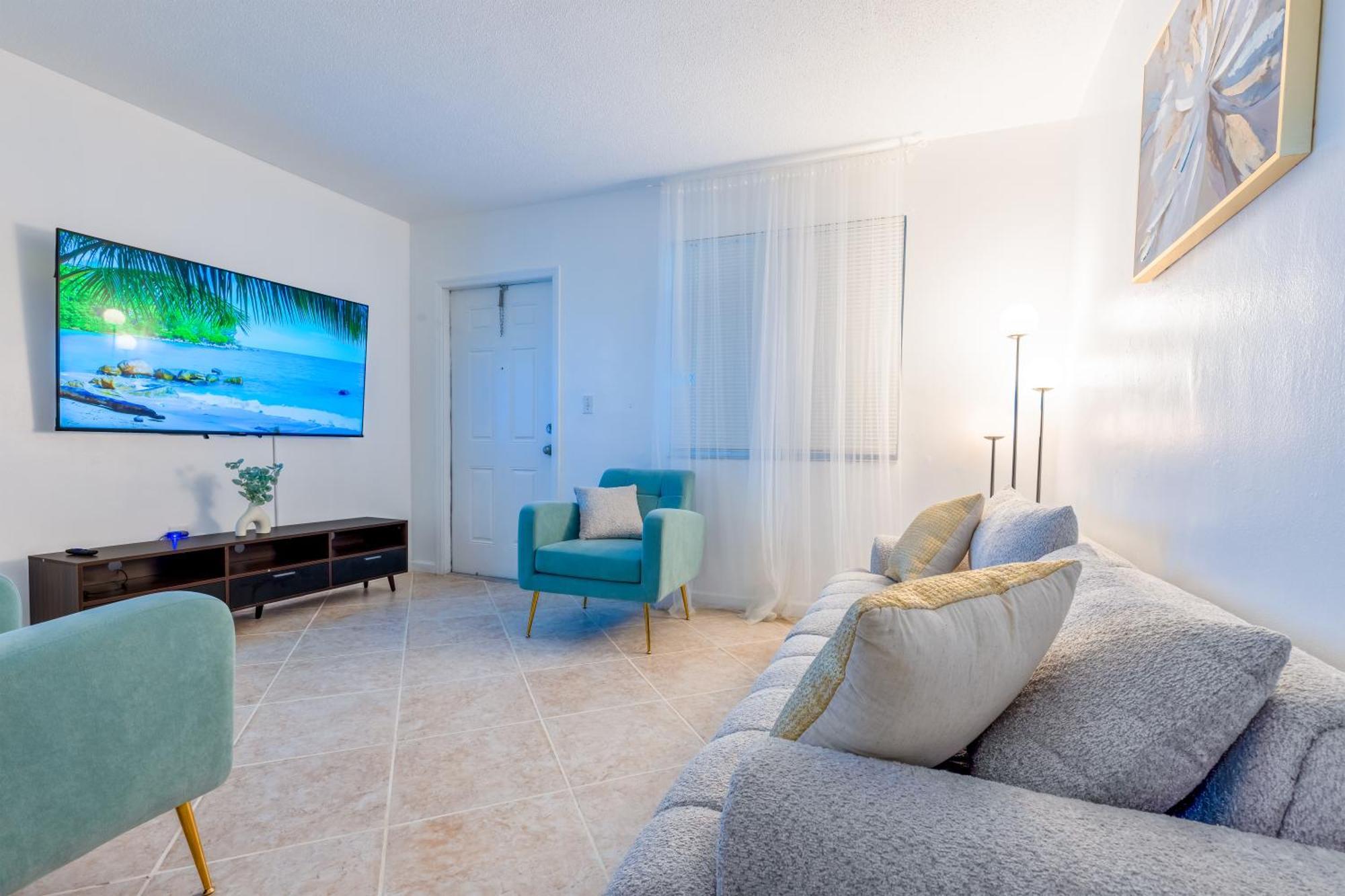 Stunning Escape Near Pet Friendly