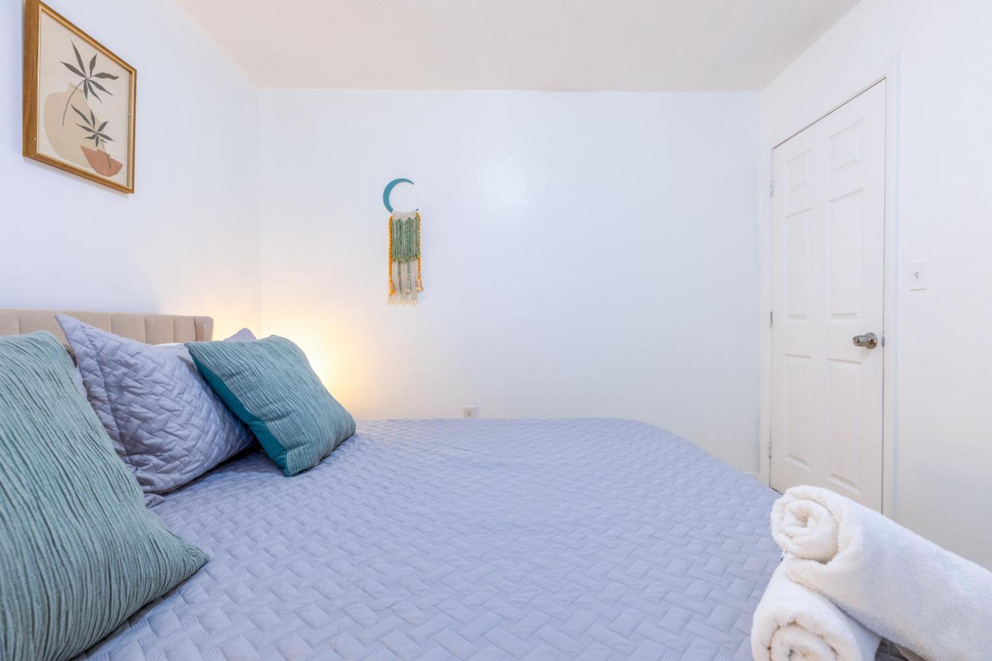 Stunning Escape Near Pet Friendly Apartamento *
