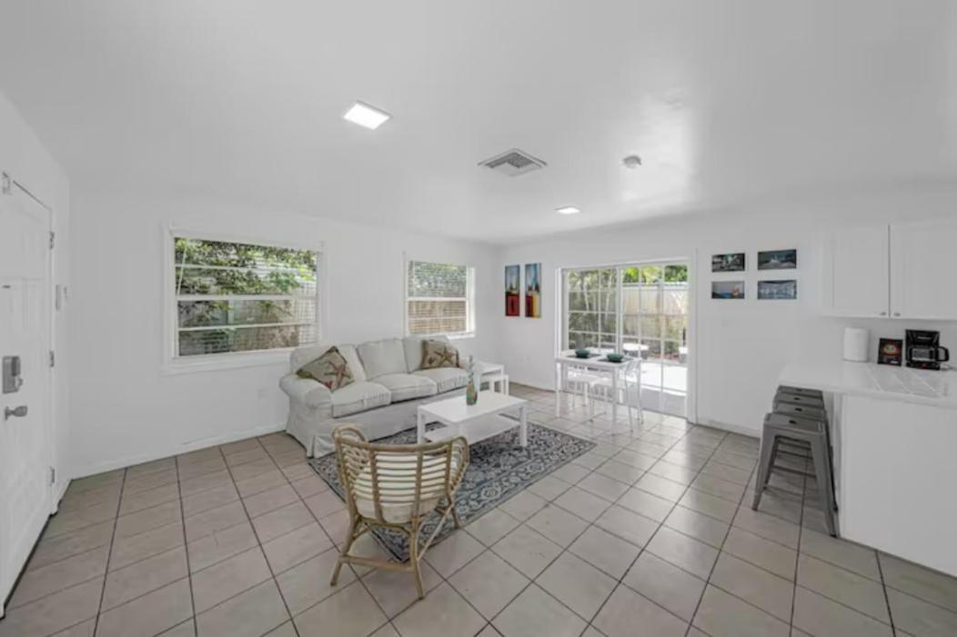 Spacious 2-2 In Heart Of Calle 8 - Family Miami