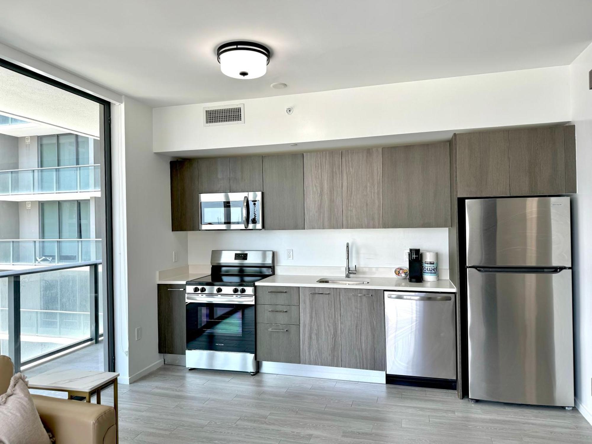 Modern & Chic Downtown One Block From Bayside Marketplace - Free Parking Miami