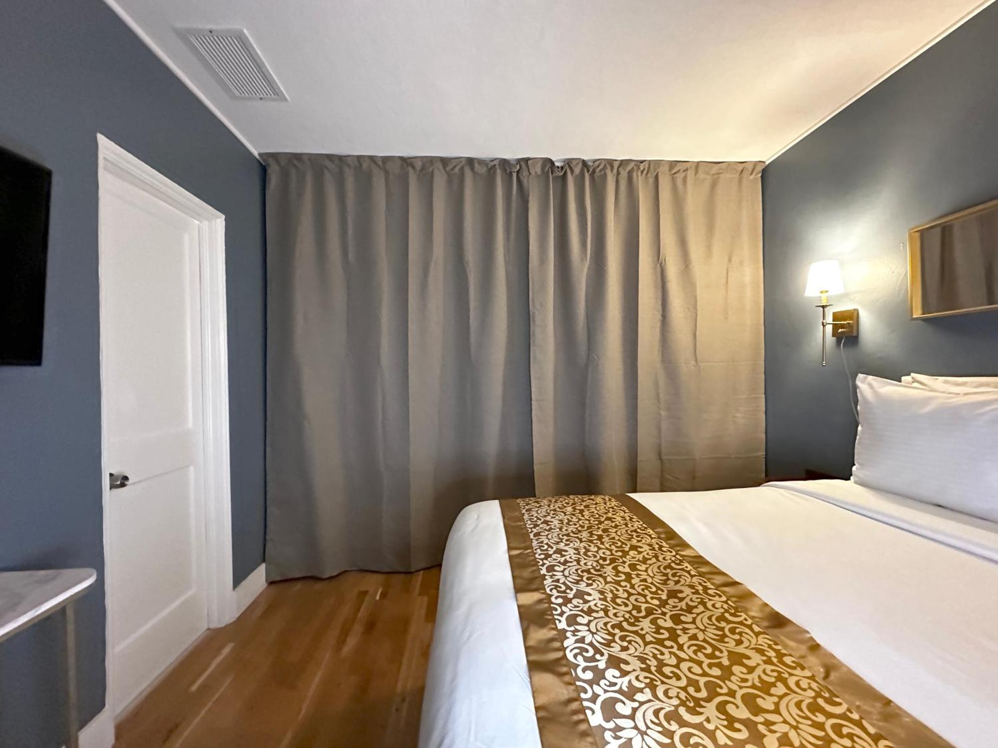 Tb Hotel Miami