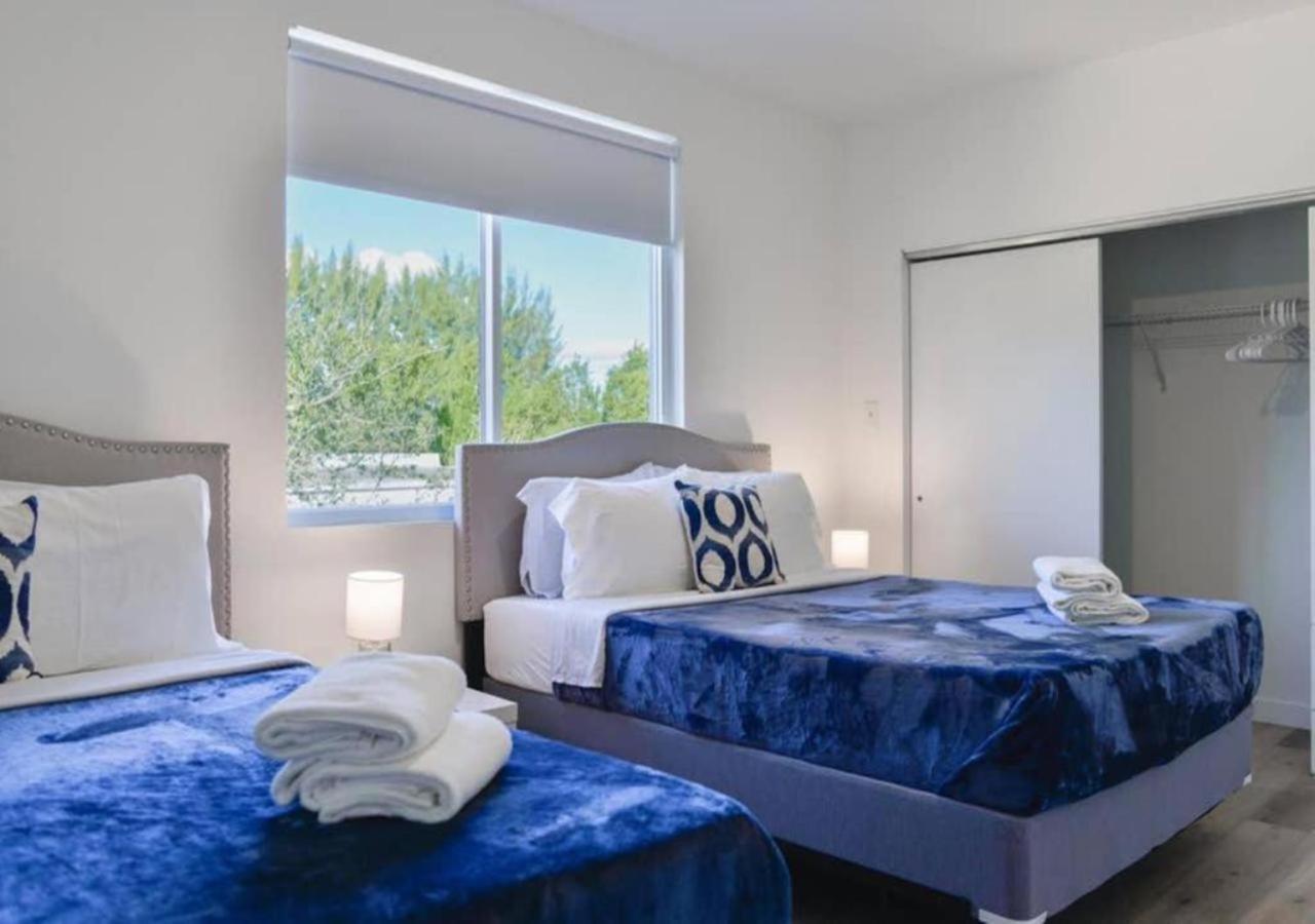 Casa de férias Modern Townhouse 18 Min From The Beach & Aventura - Th1 *