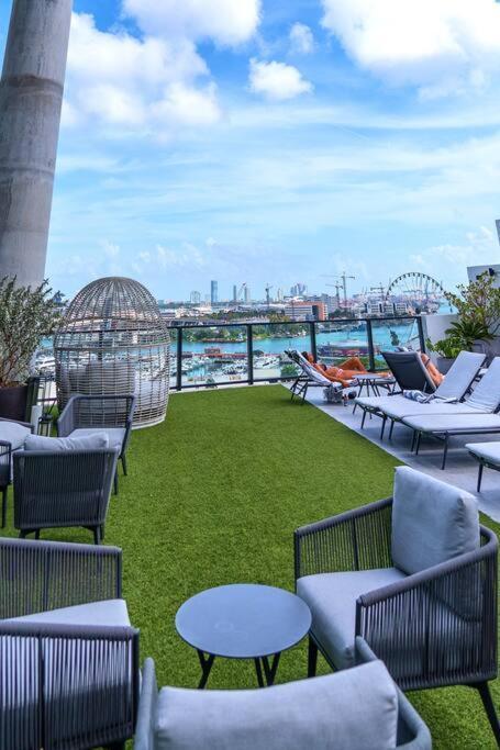 Ocean Front View Stylish In Downtown Apartment Miami