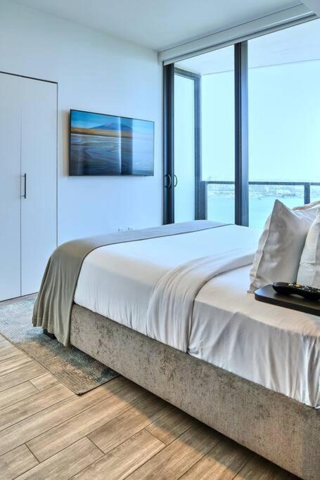 Ocean Front View Stylish In Downtown * Miami
