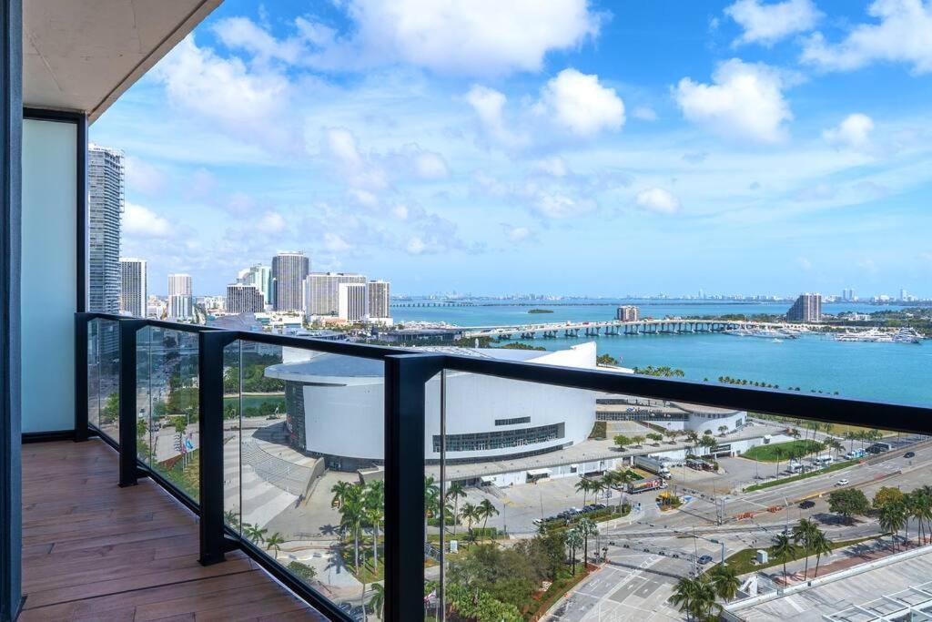 Apartment Ocean Front View Stylish In Downtown *