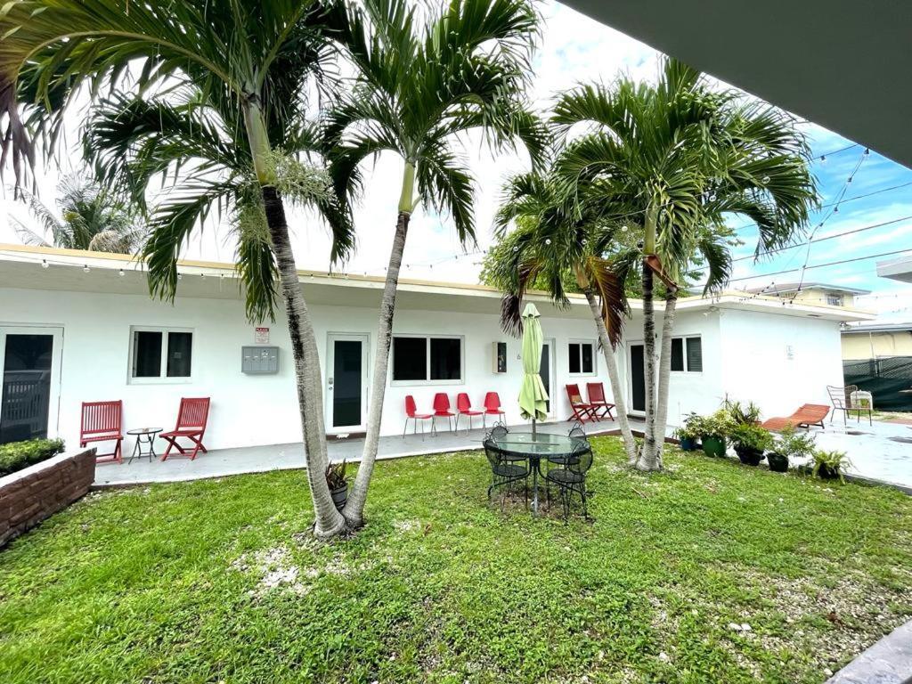 Apartment Private Blocks From Coconut Grove Miami